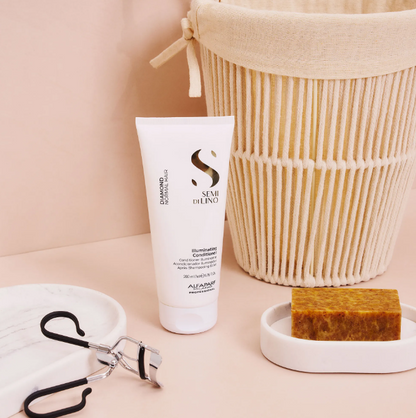 ALFAPARF MILANO Semi di Lino Diamond Illuminating Conditioner